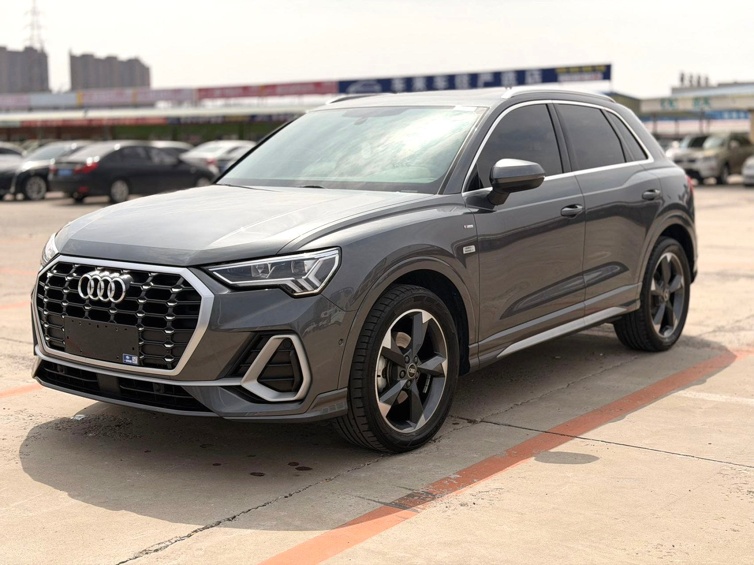 奥迪 2023款 Q3 1.4TFSI 35TFSI 时尚动感型 自动挡（2928）