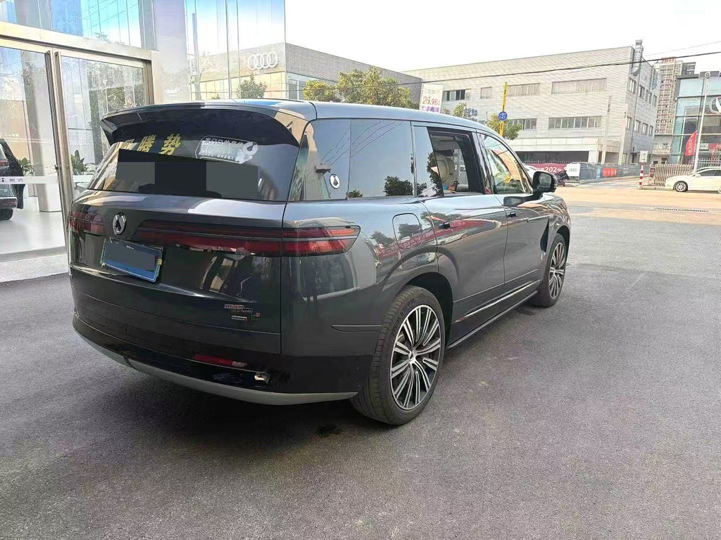 腾势 2025款 腾势N9 2.0T 无级 1300尊荣型（3898）