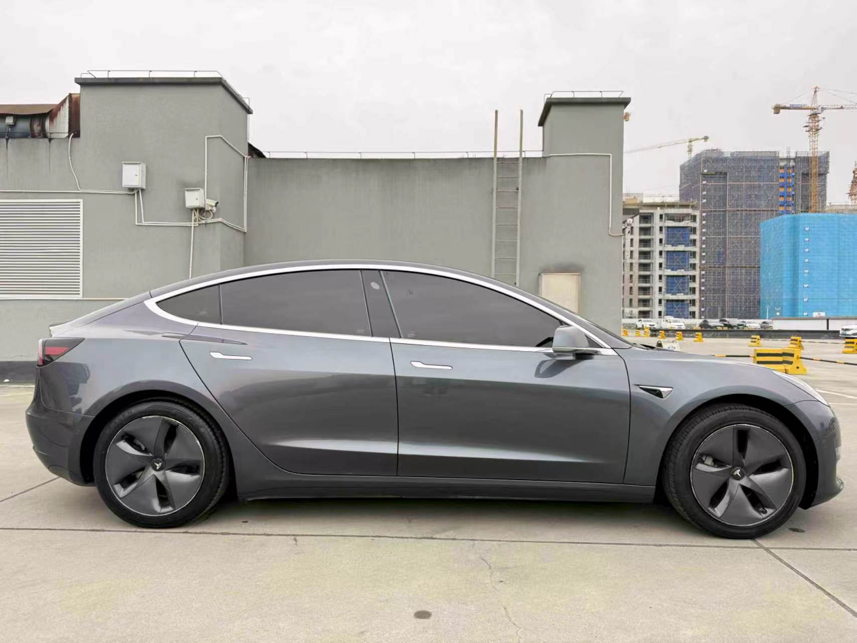 特斯拉Model3 2020款长续航后轮驱动版