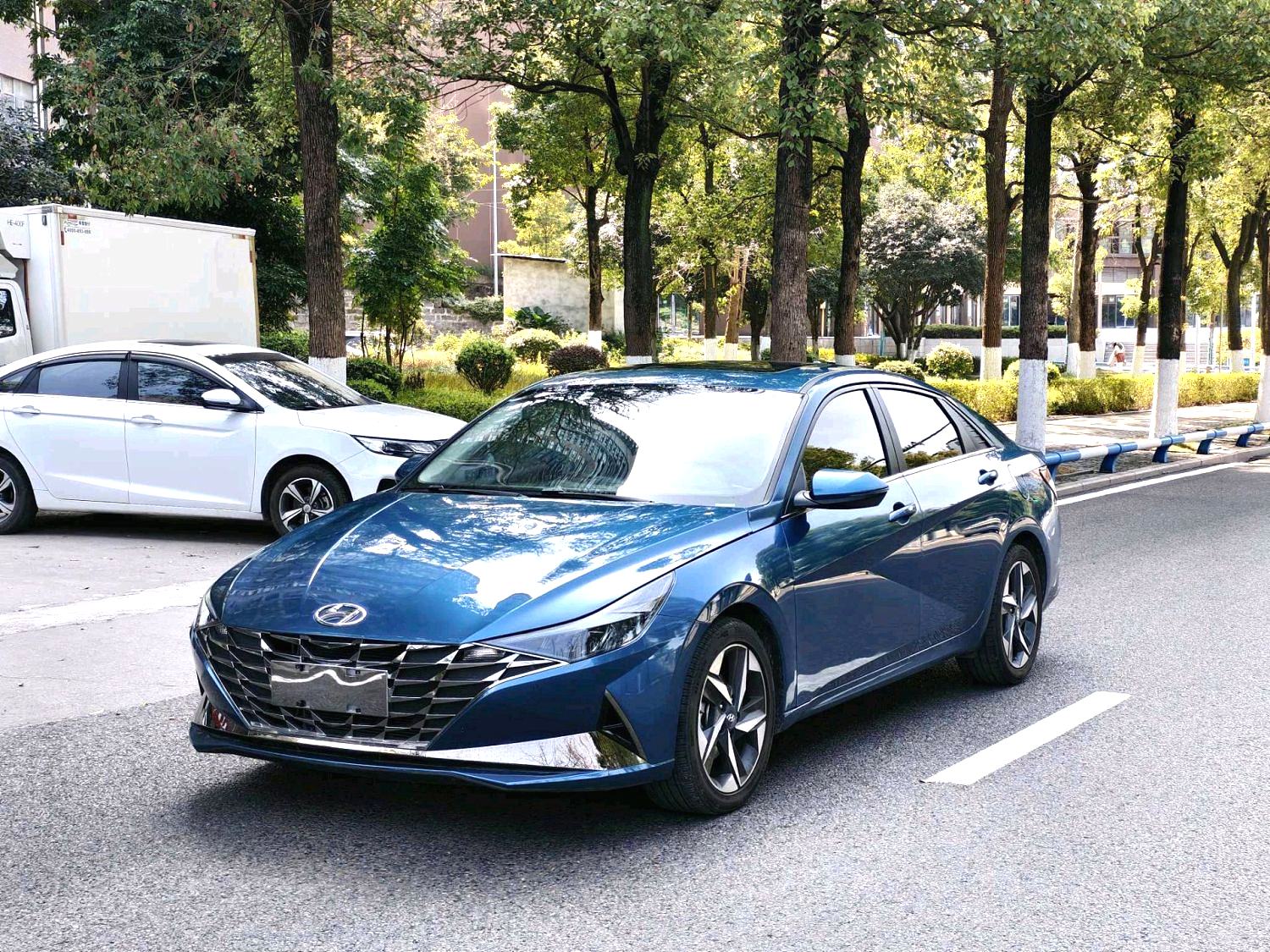 现代 2022款 伊兰特-三厢 1.5 无级 LUX 尊贵版 自动挡（1238）