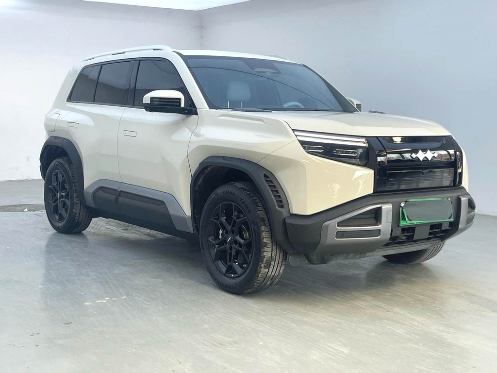 方程豹 2025款 钛3 501KM 后驱智驾Max版 自动挡（1398）