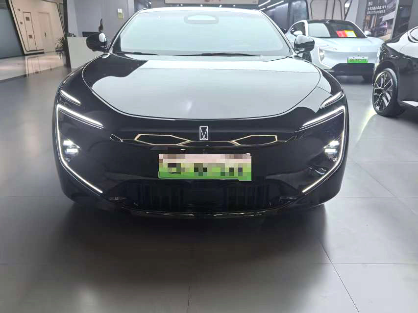 阿维塔 2026款 阿维塔12 Ultra纯电版四驱 自动挡（3199）