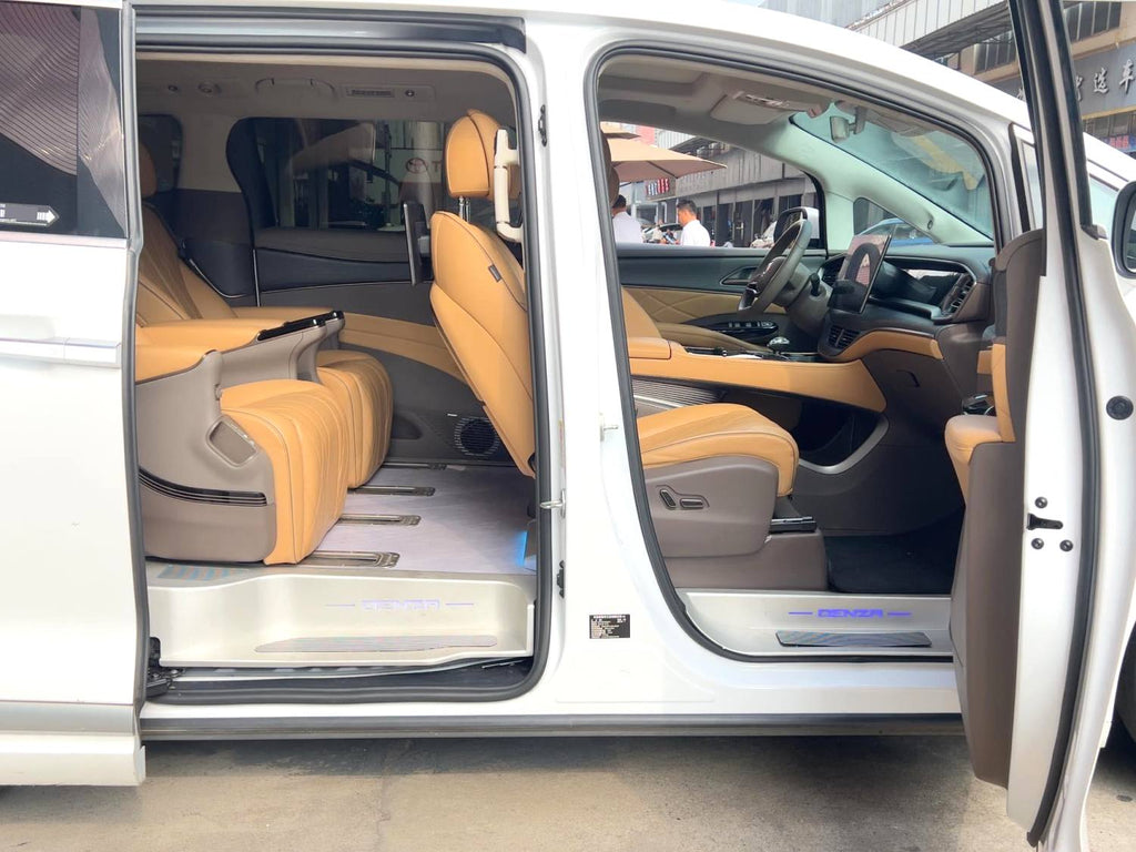 腾势 2022款 腾势D9 EV 600 四驱旗舰型 自动挡