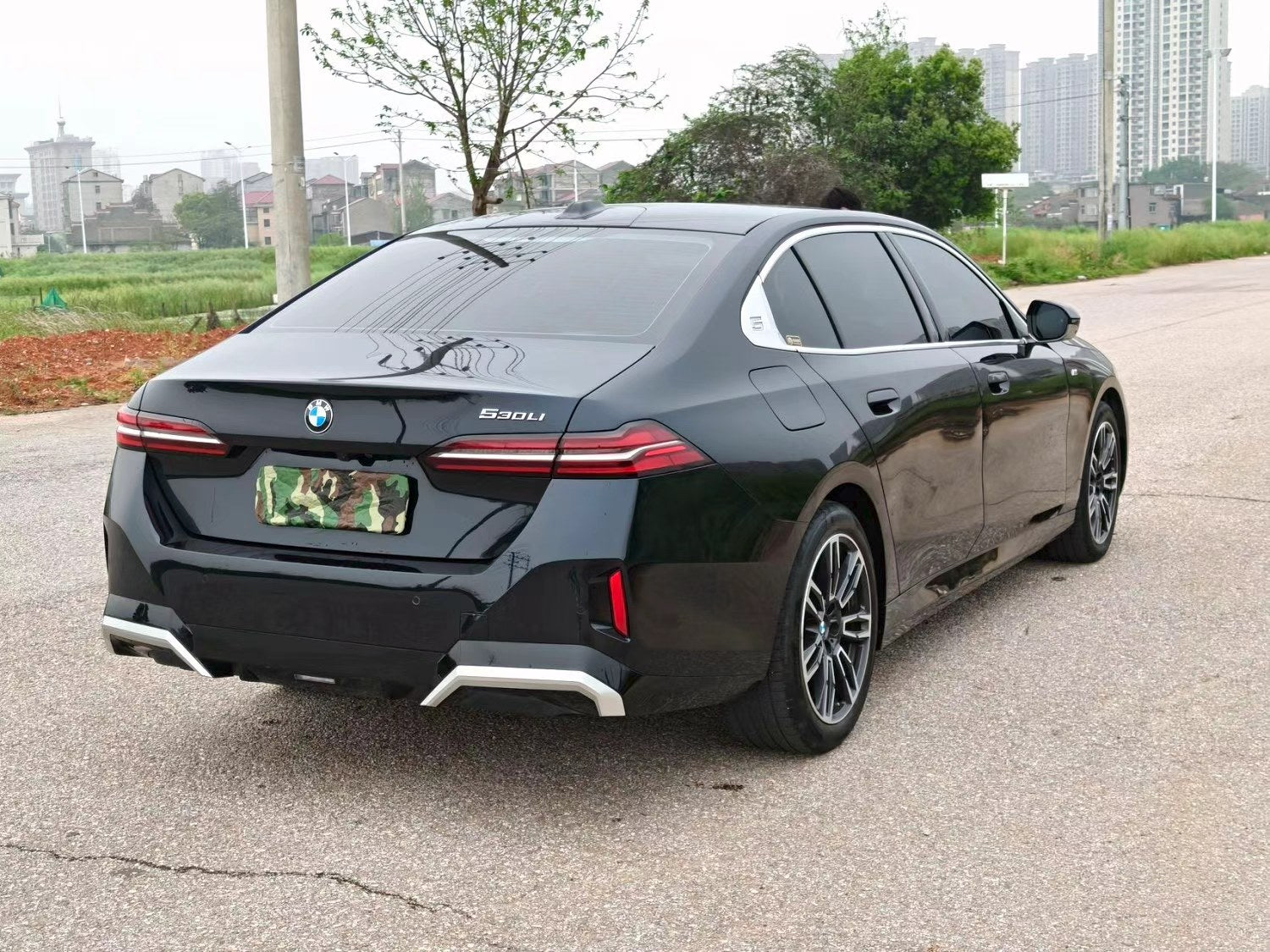 宝马 5系 2024款 530Li 48V 2.0T 领先型 M运动套装 自动挡（4859）
