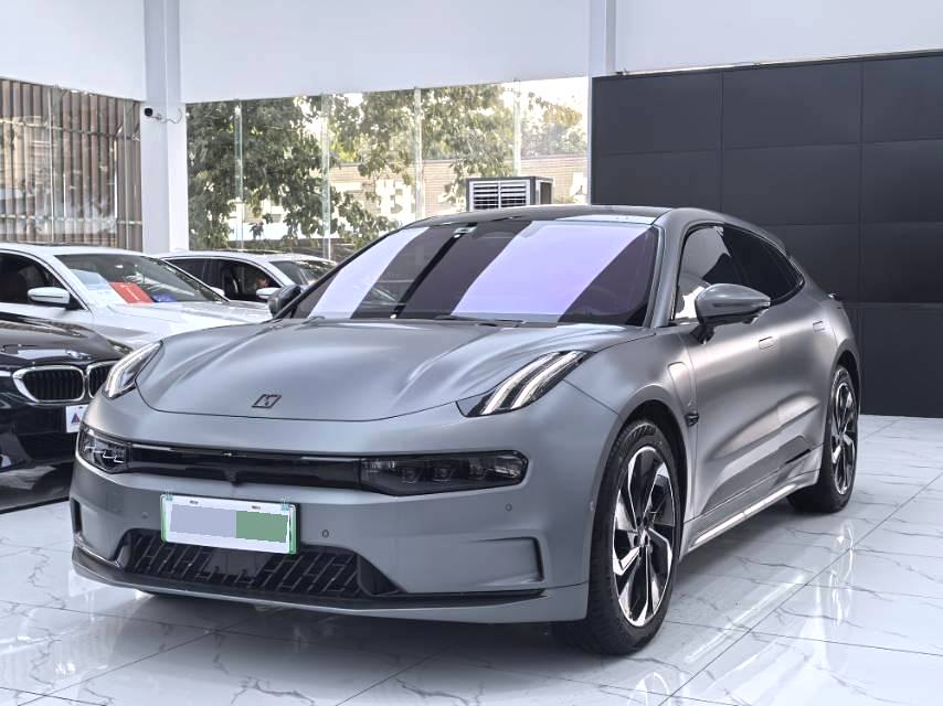 极氪 2022款 极氪001 超长续航双电机 YOU版 自动挡（3860）