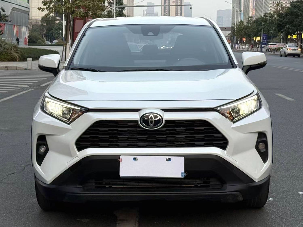丰田 2024款 RAV4荣放 2.0 无级 两驱都市版 自动挡（1698）