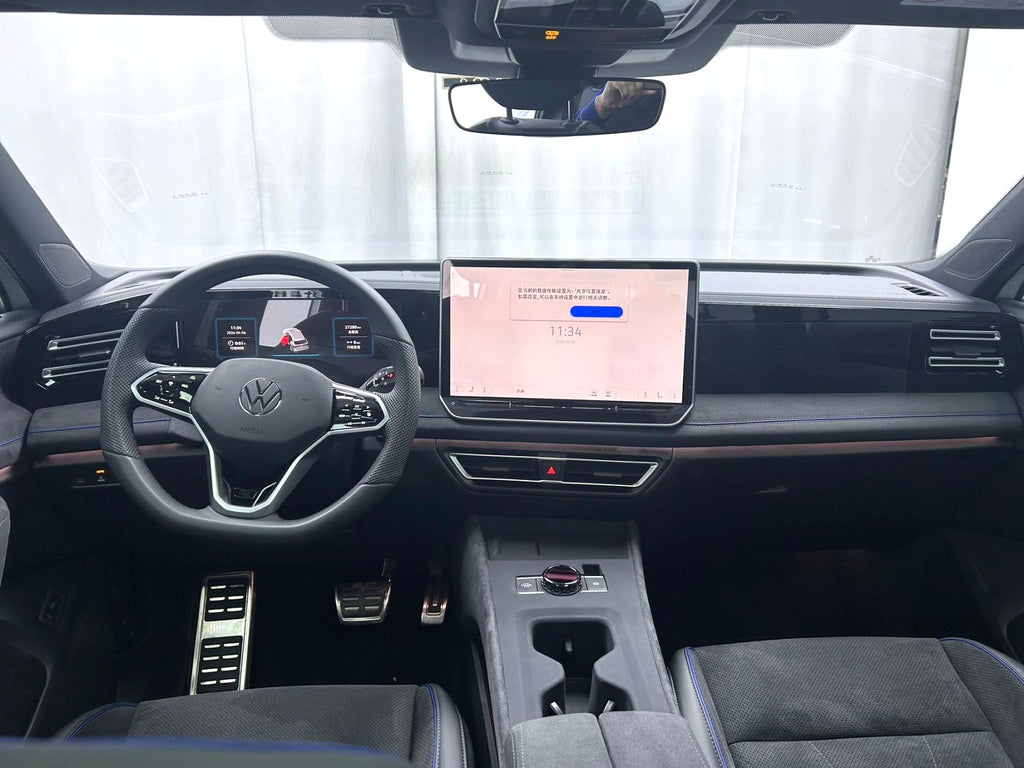大众 2025款 途观L PRO 2.0TSI 380TSI 四驱R-Line智尊版 自动挡（266800）