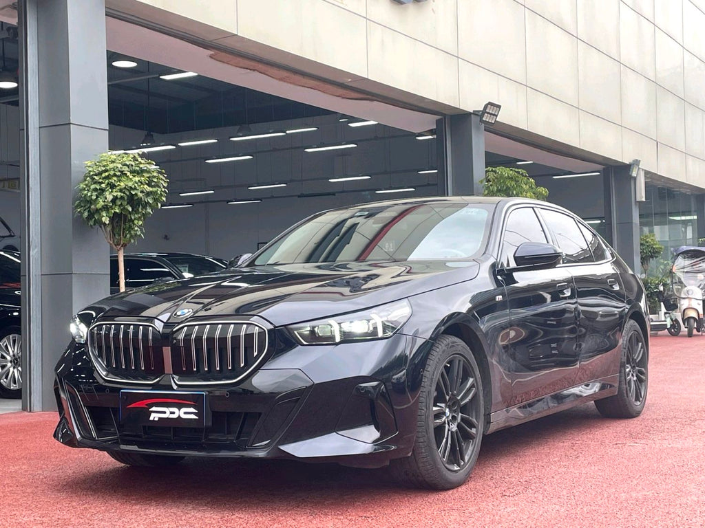 宝马 5系 2024款 530Li 48V 2.0T 领先型 M运动套装 自动挡（4859）