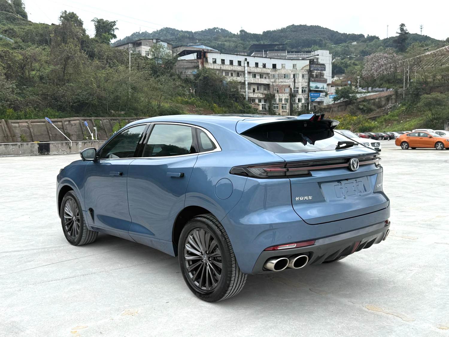 长安 2021款 UNI-K 2.0T 卓越型 自动挡（1539）