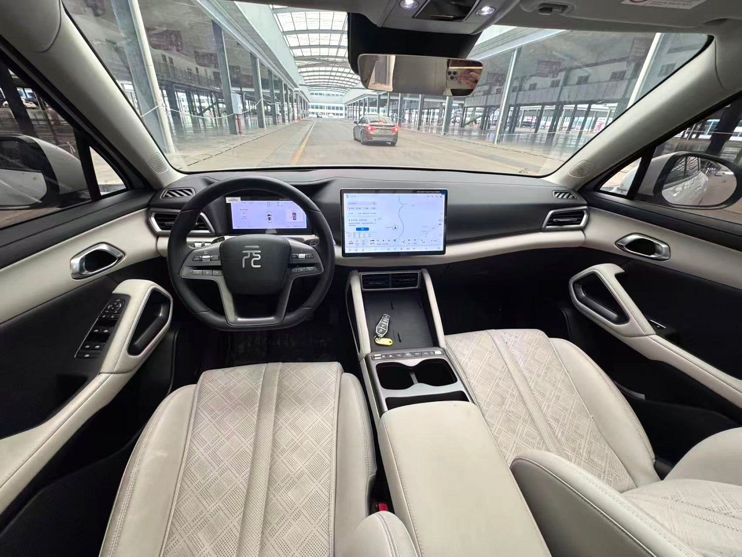 比亚迪 2025款 元 UP 智驾版 401KM 超越型 自动挡（1198）