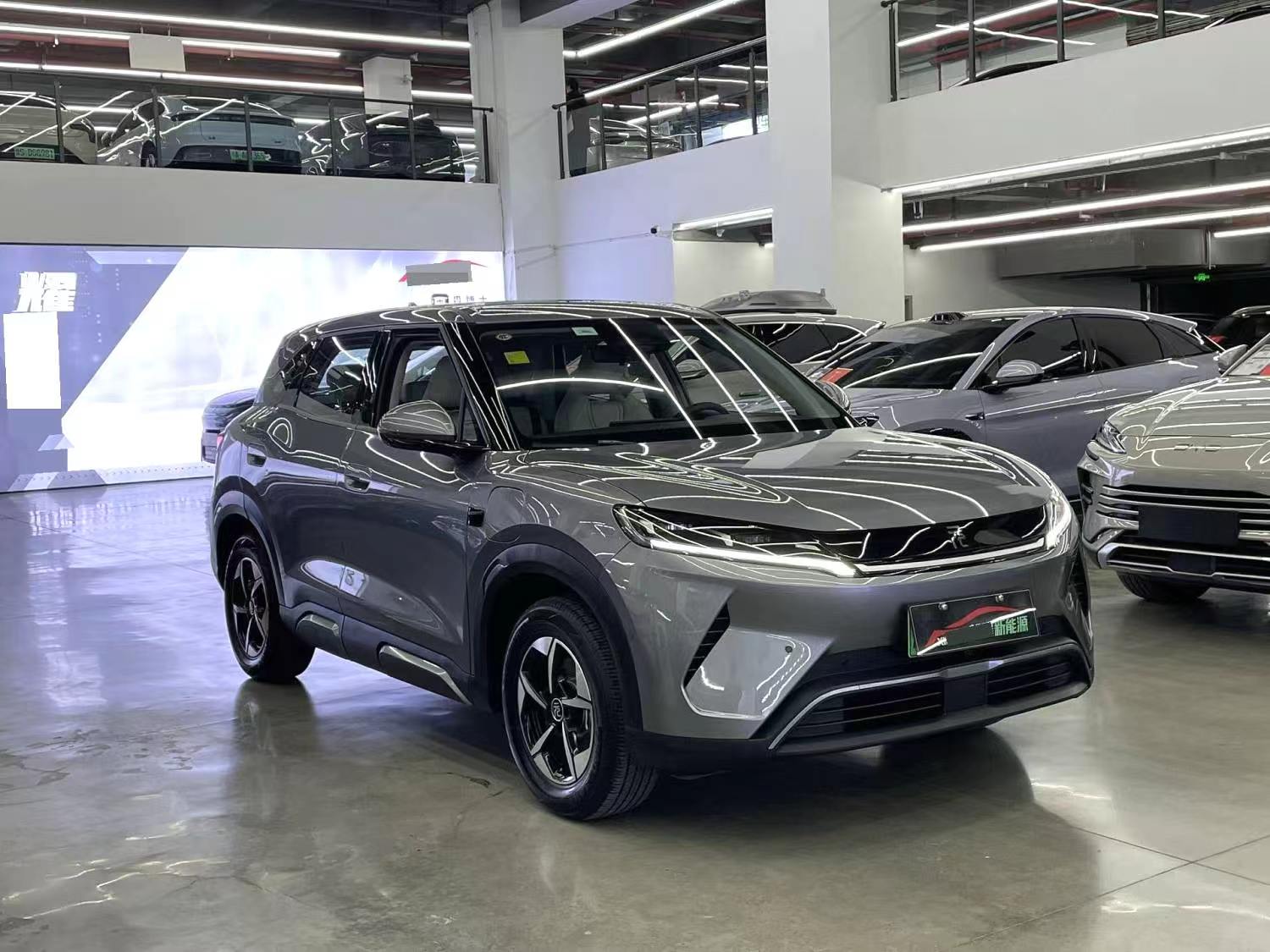 比亚迪 2025款 元 UP 智驾版 401KM 领先型 自动挡（1098）