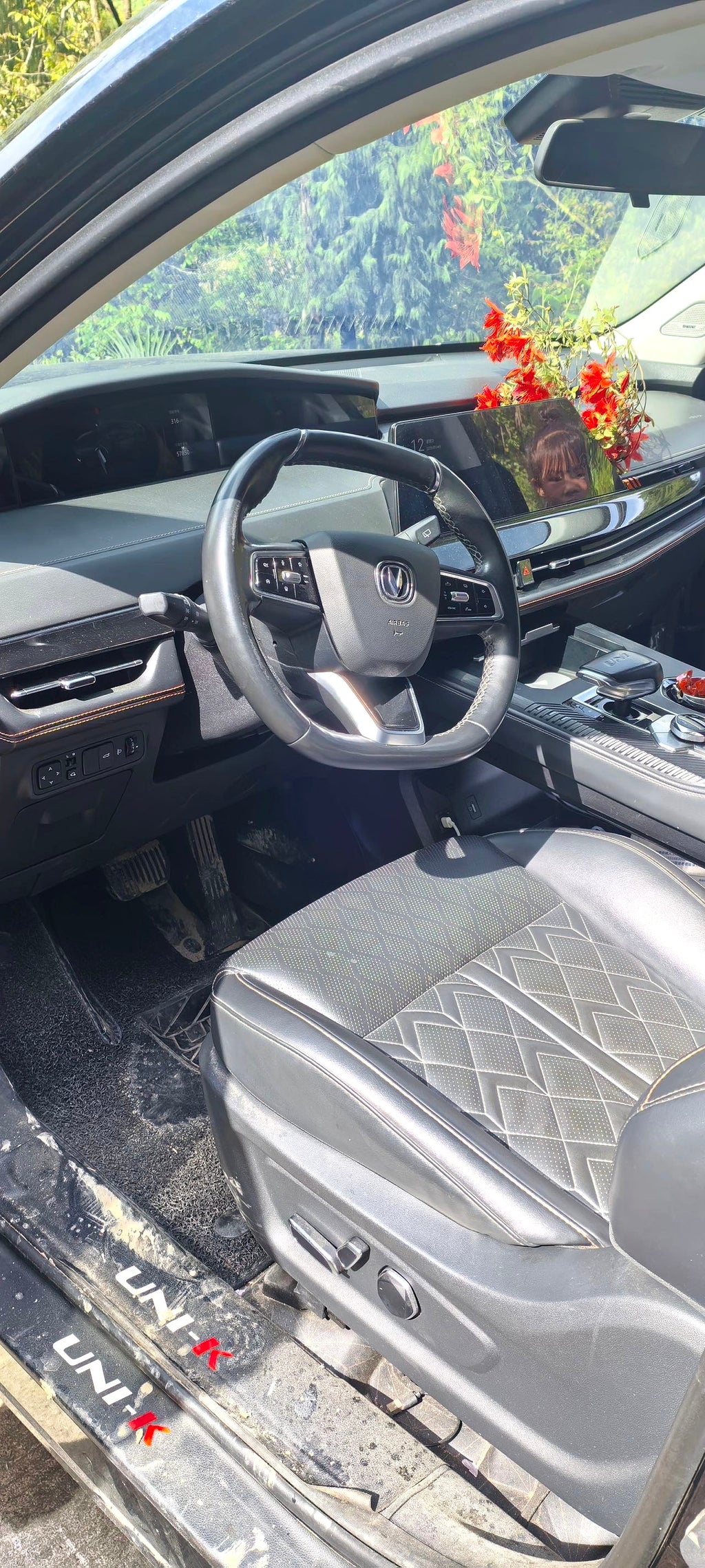 长安 2021款 UNI-K 2.0T 卓越型 自动挡（1539）