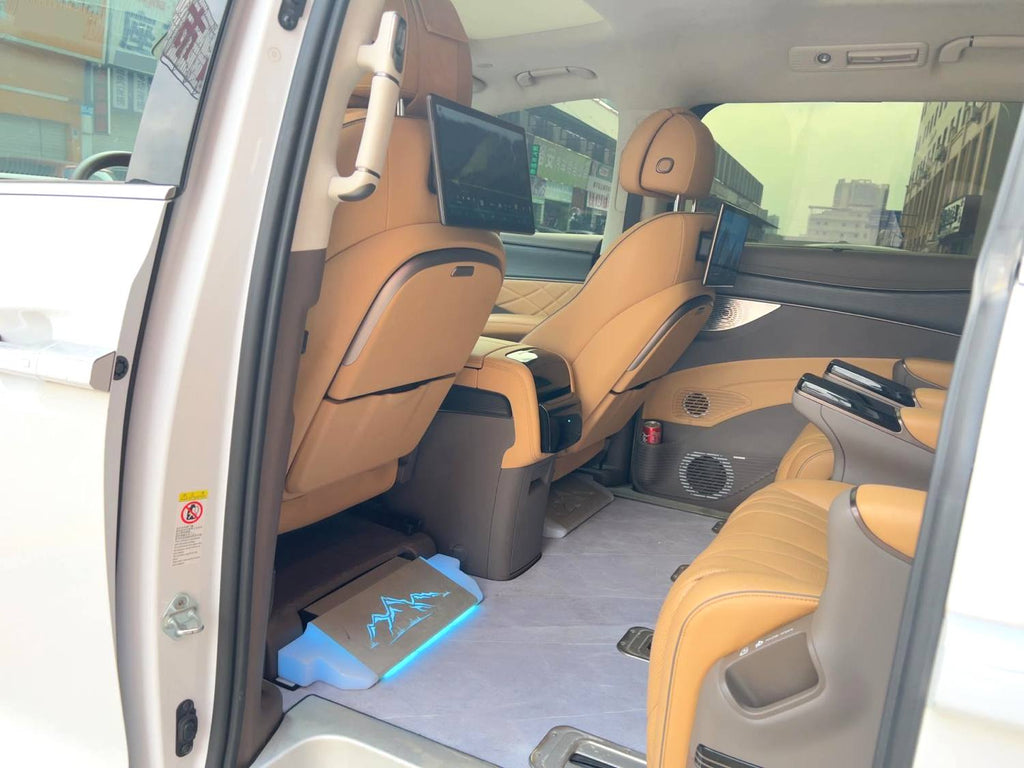 腾势 2022款 腾势D9 EV 600 四驱旗舰型 自动挡