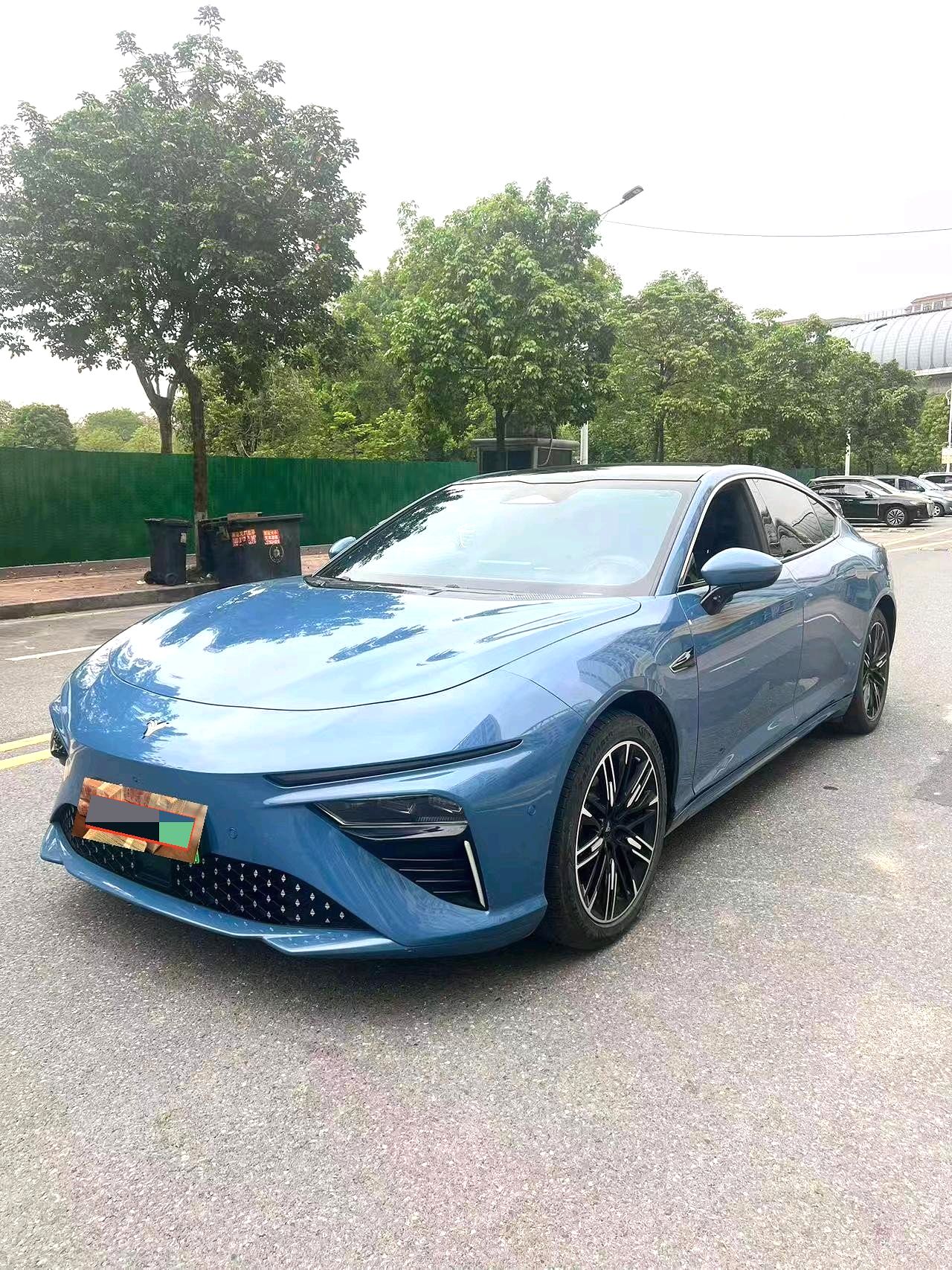 哪吒 2022款 哪吒S 1160km 后驱小版 自动挡