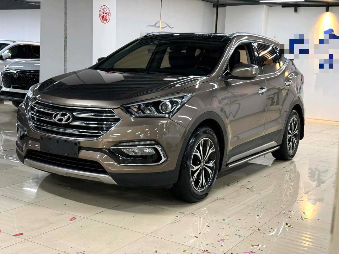 新胜达 现代 2017款 新胜达 2.0T 四驱智能型7座 自动挡