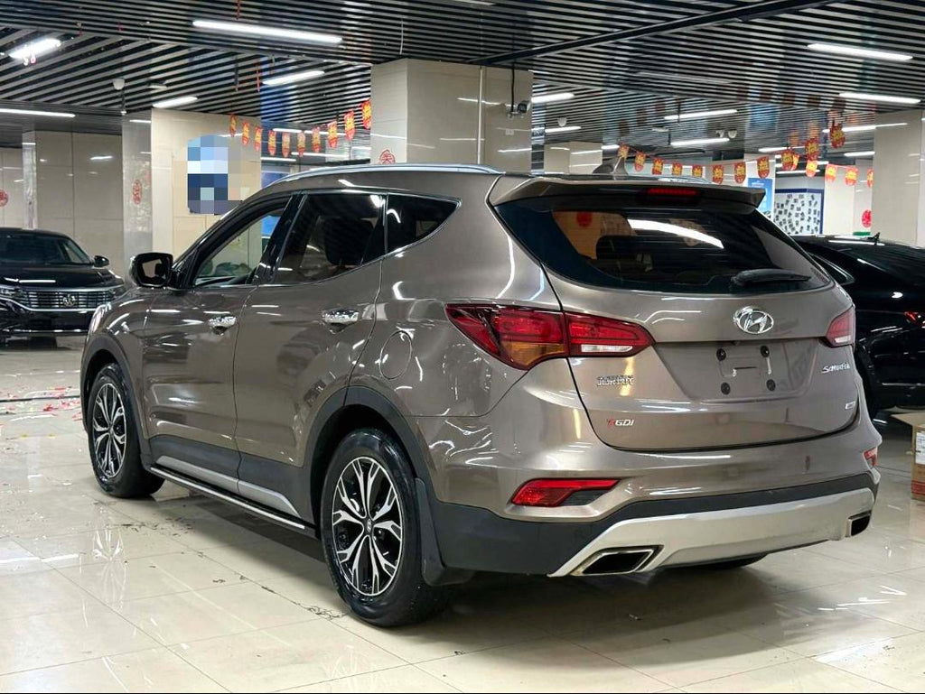 新胜达 现代 2017款 新胜达 2.0T 四驱智能型7座 自动挡