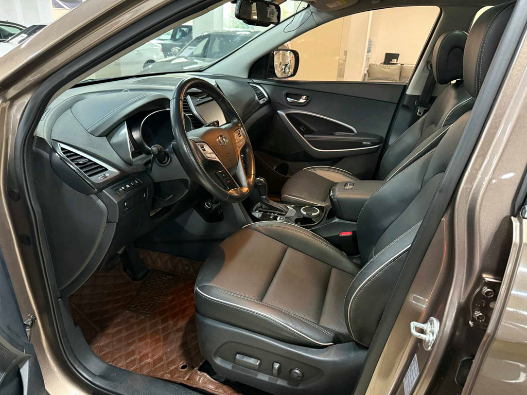 新胜达 现代 2017款 新胜达 2.0T 四驱智能型7座 自动挡
