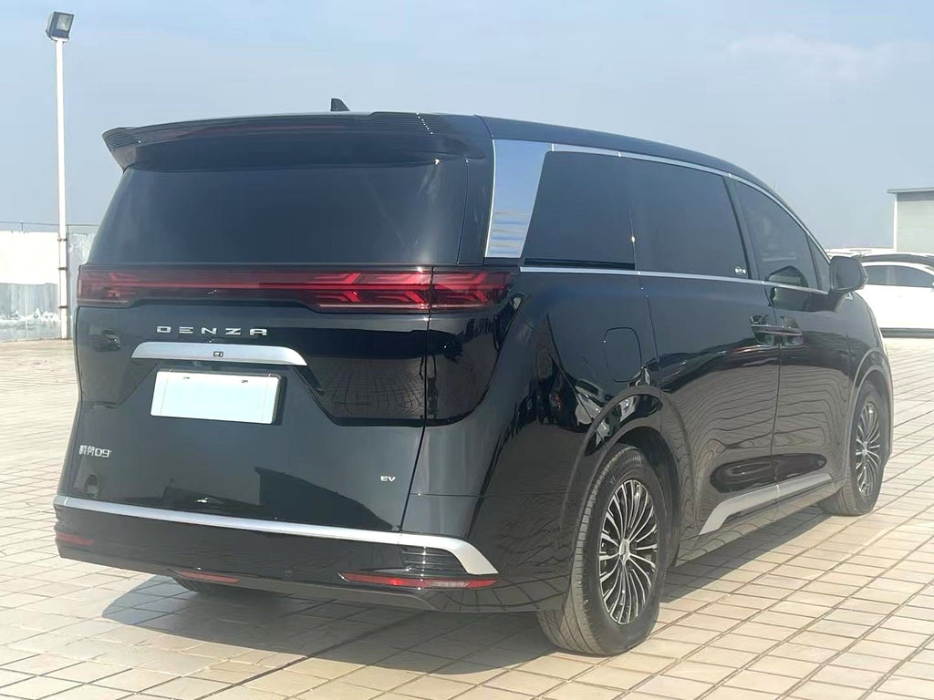 腾势 2024款 腾势D9 EV EV620 尊享型 自动挡