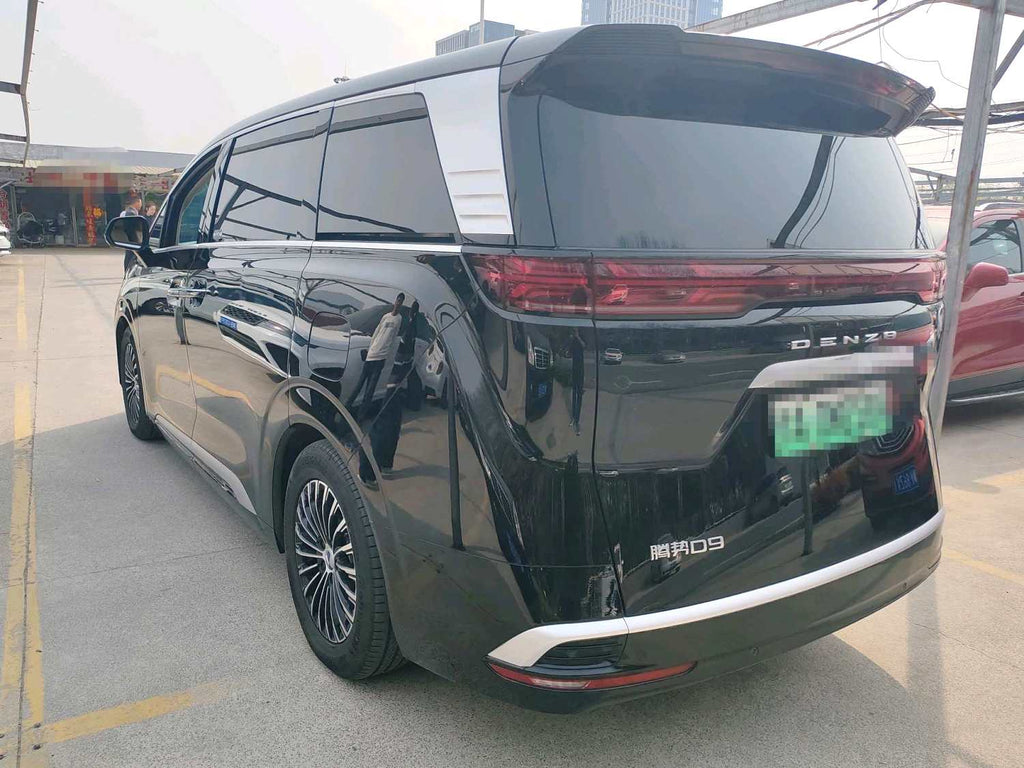 腾势 2024款 腾势D9 EV EV620 尊享型 自动挡