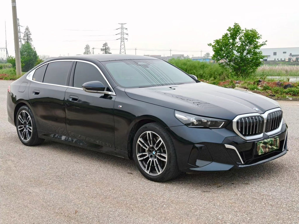 宝马 5系 2024款 530Li 48V 2.0T 领先型 M运动套装 自动挡（4859）