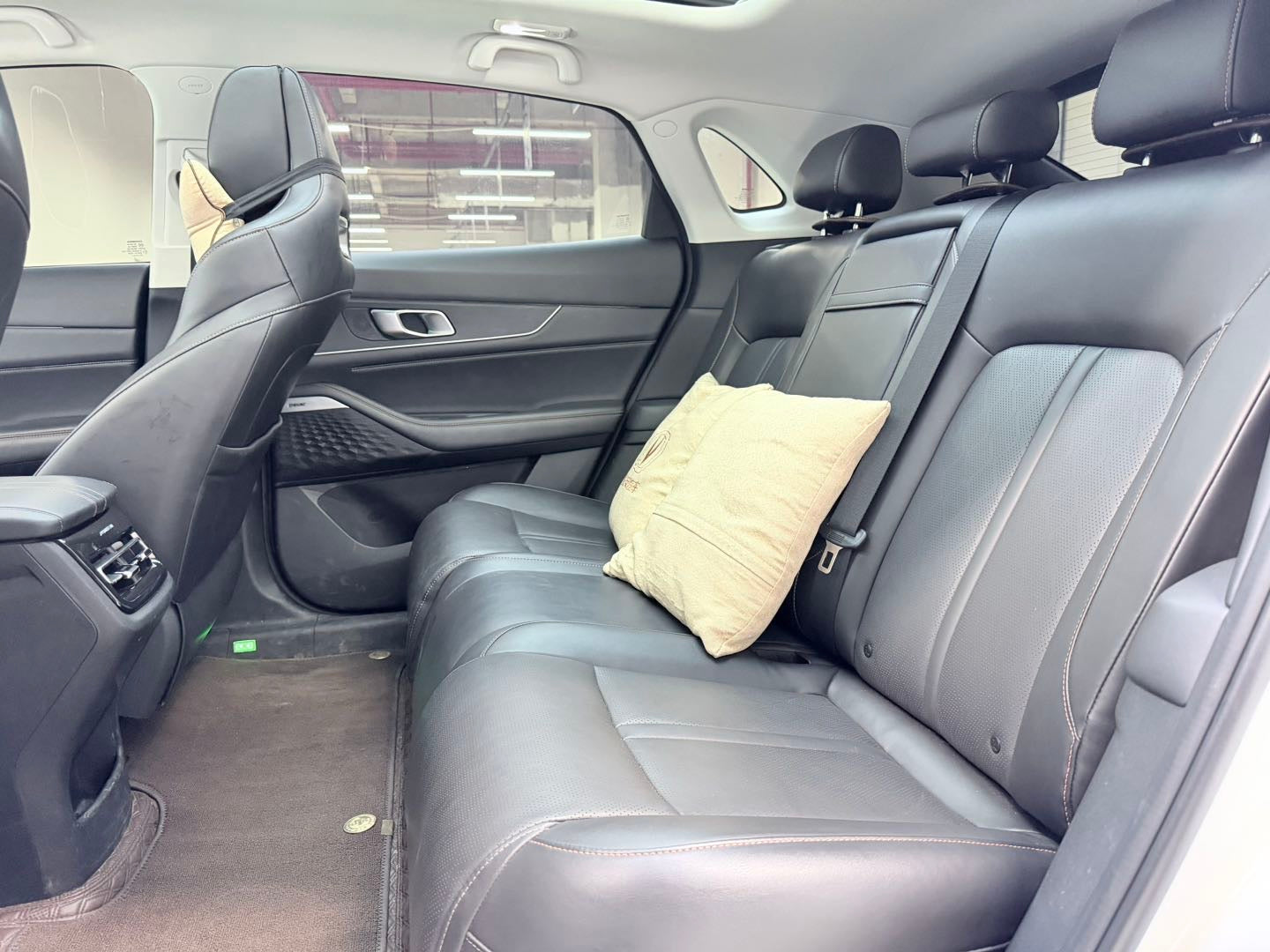 UNI-K 长安 2021款 UNI-K 2.0T 豪华型 自动挡