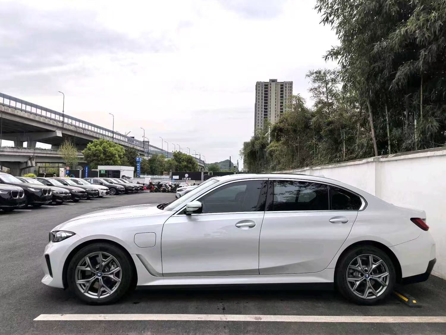宝马 2024款 i3 eDrive 35 L （3539）