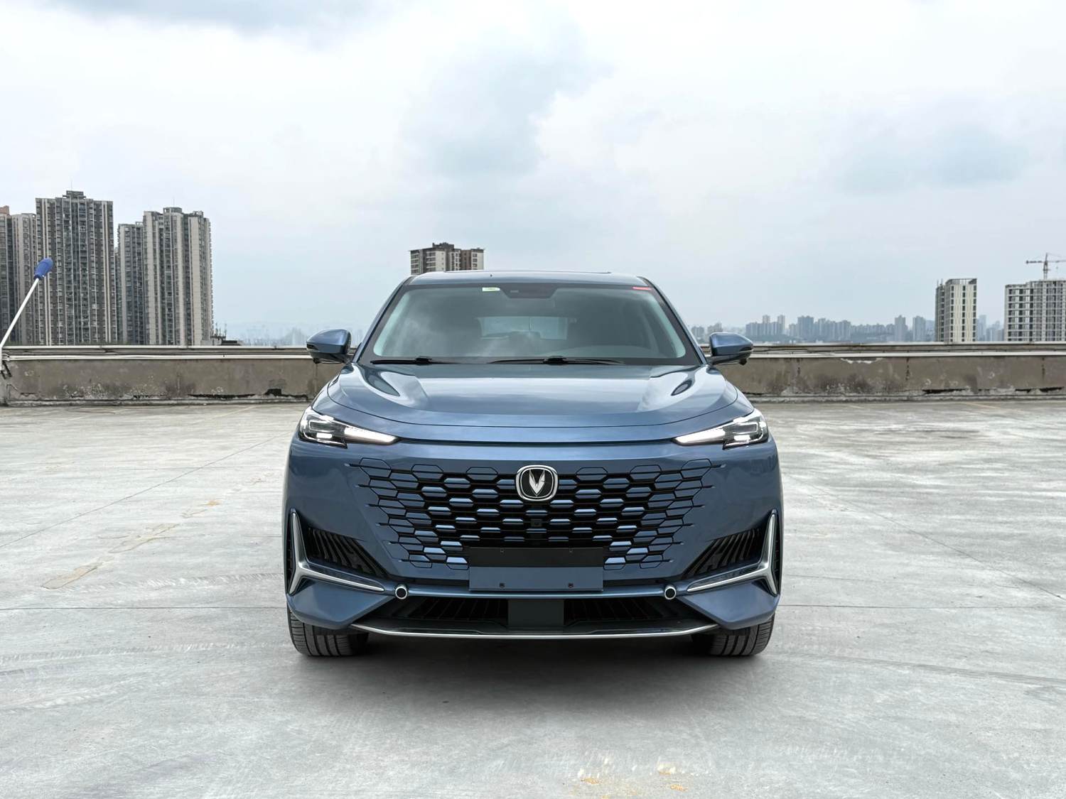长安 2021款 UNI-K 2.0T 卓越型 自动挡（1539）