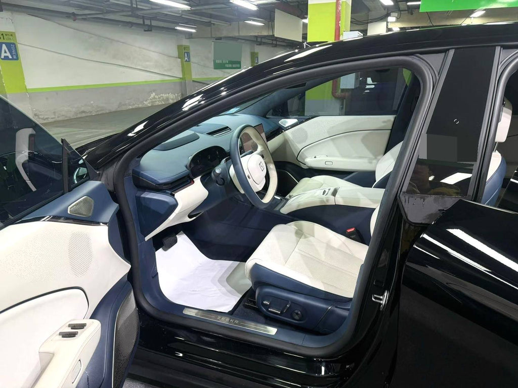 极氪 2025款 极氪007 长续航后驱智驾版 100kWh 自动挡（2299）