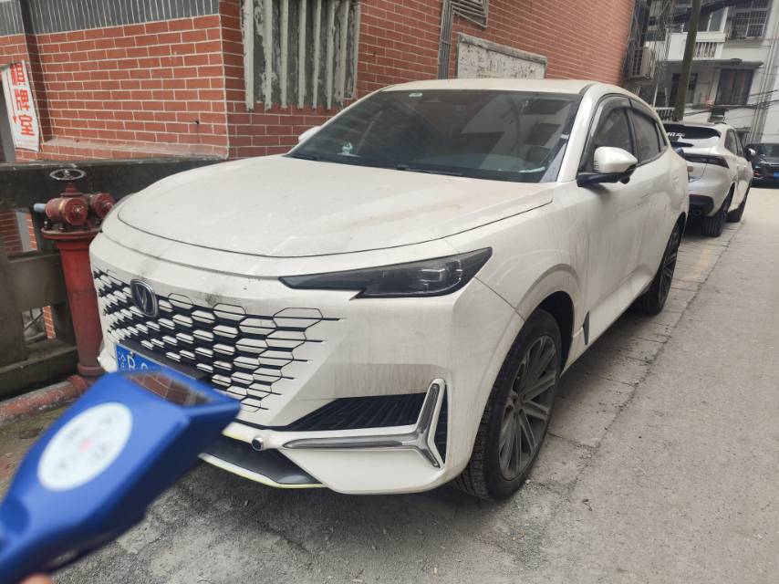 UNI-K 长安 2021款 UNI-K 2.0T 尊贵型 自动挡