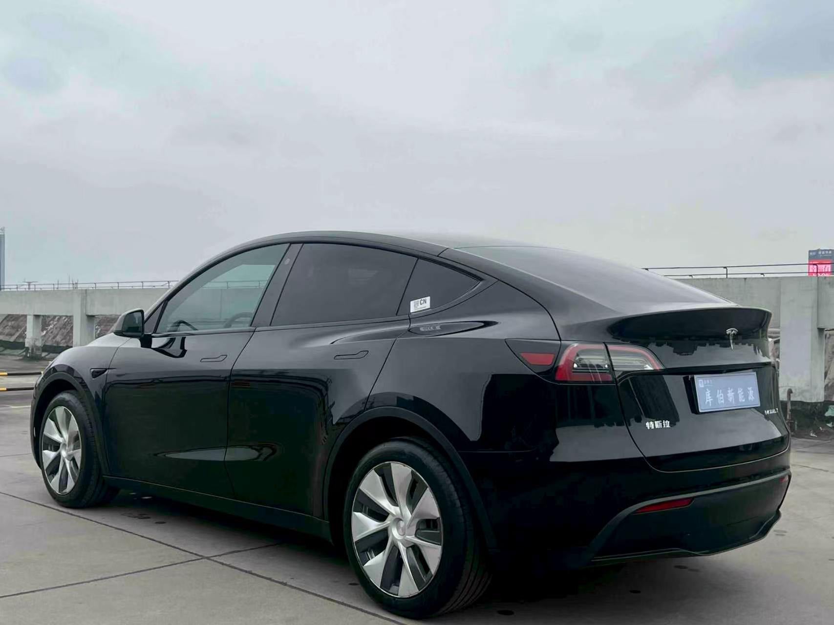 特斯拉 ModelY2021款长续航全轮驱动版