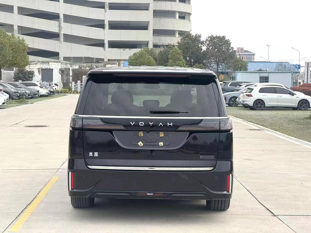 岚图 2024款 梦想家 PHEV 1.5T 超长续航卓越版 自动挡（3399）