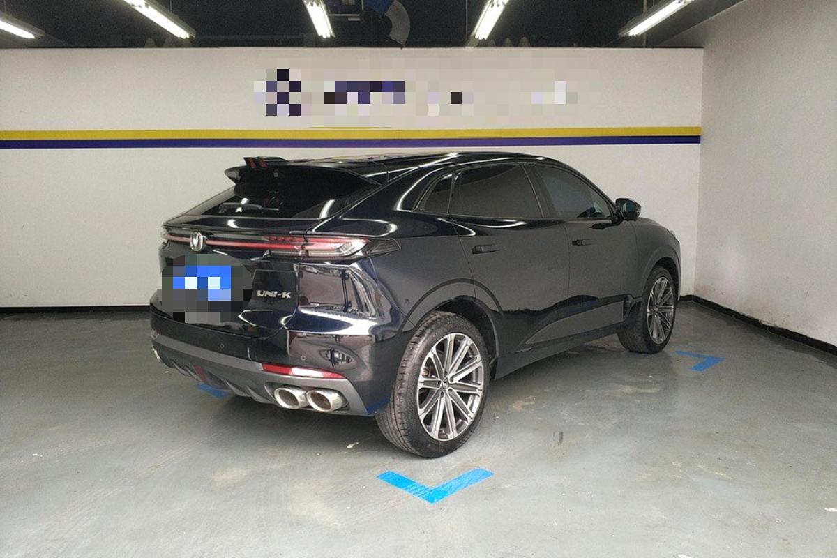UNI-K 长安 2021款 UNI-K 2.0T 尊贵型 自动挡