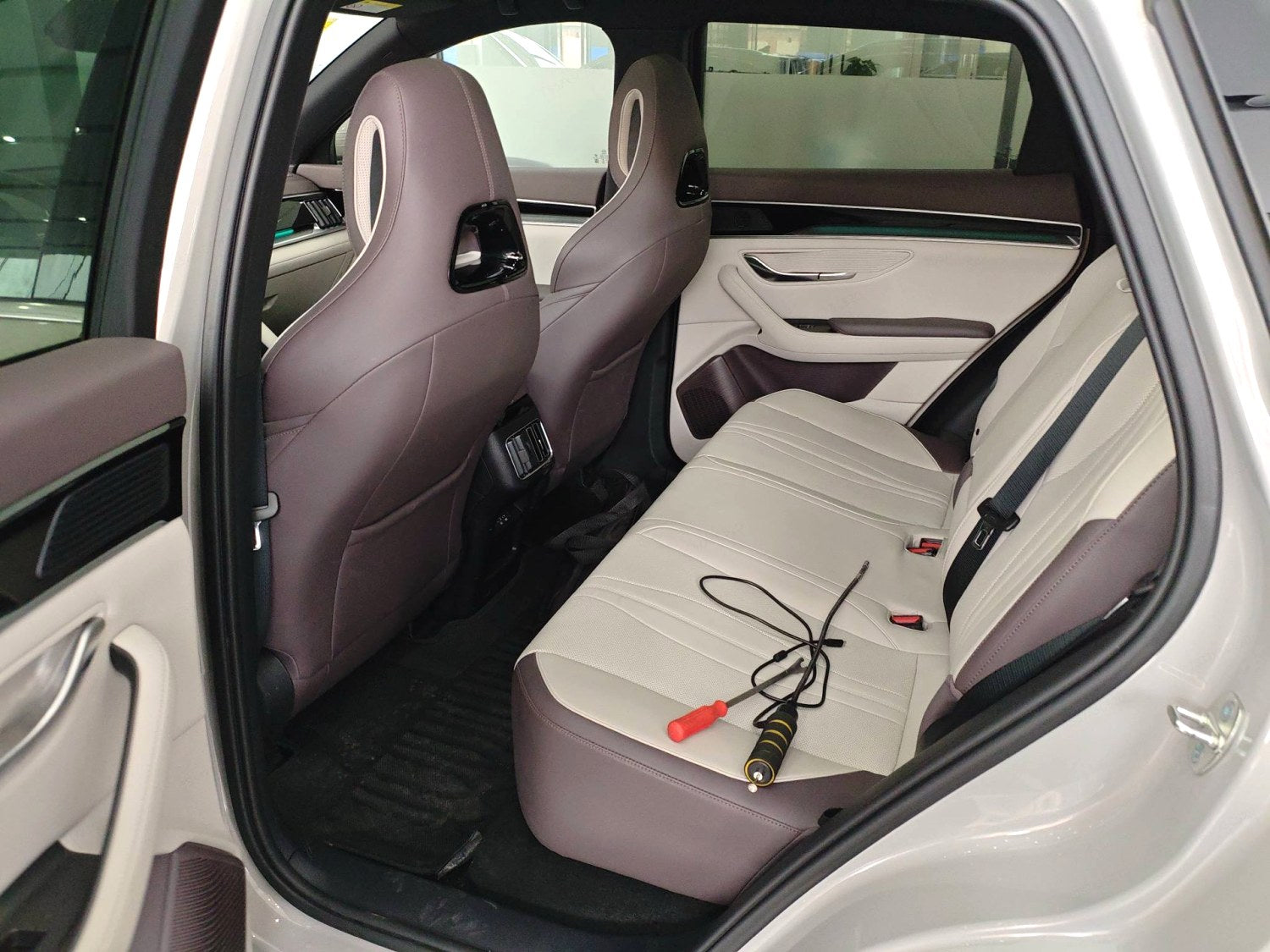 比亚迪 宋PLUS新能源 2025款 宋PLUS EV 520km 尊贵型 自动挡（1598）
