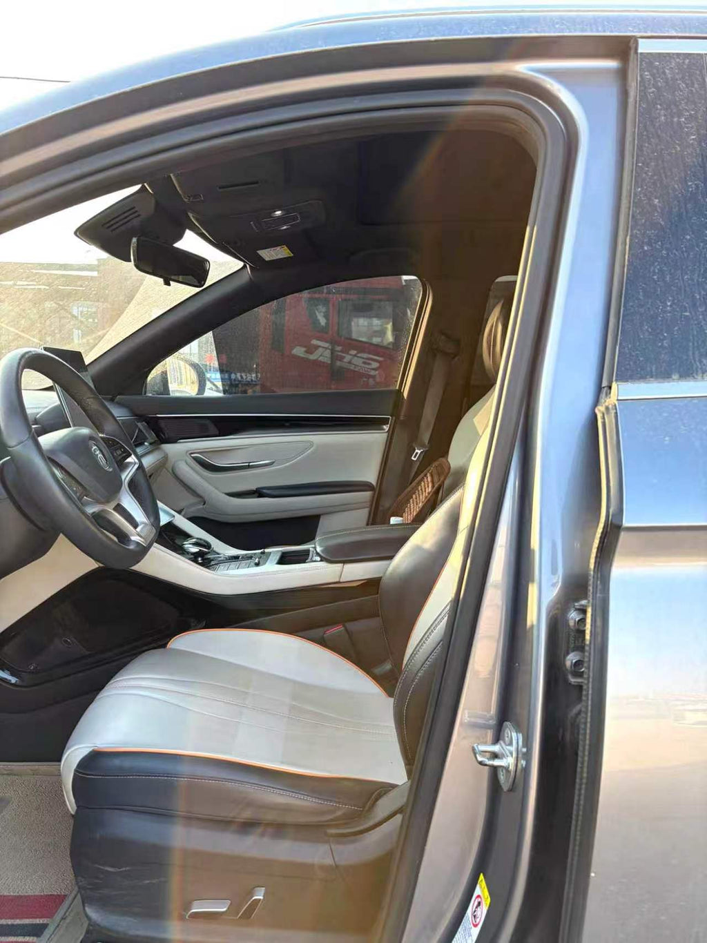 比亚迪 2021款 宋PLUS EV 尊贵型 自动挡（1698）