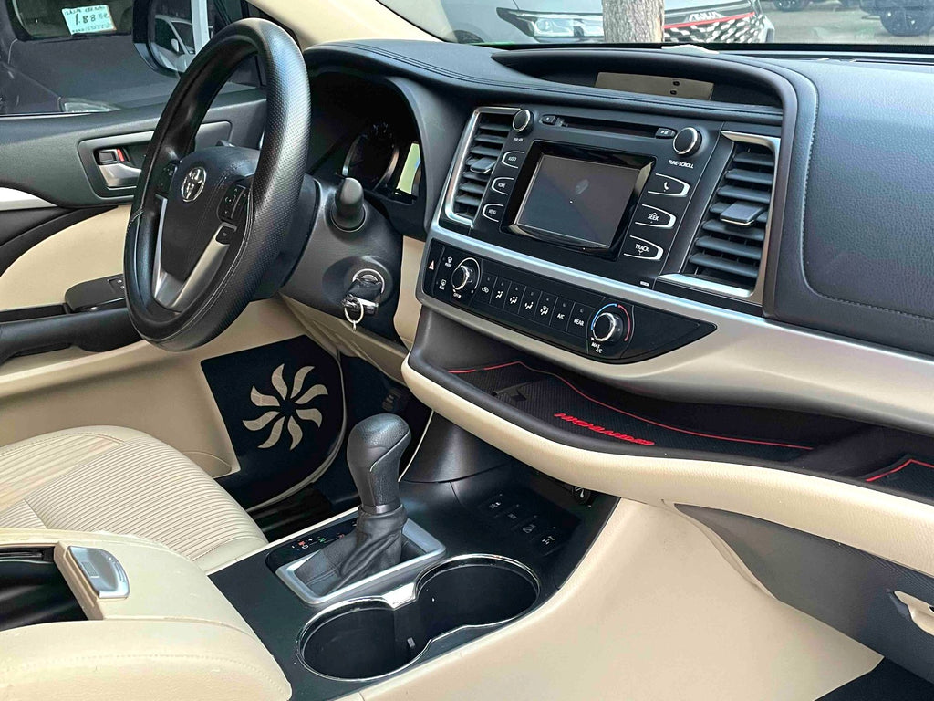 丰田 2021款 汉兰达 2.0T 四驱精英版7座 自动挡（2588）
