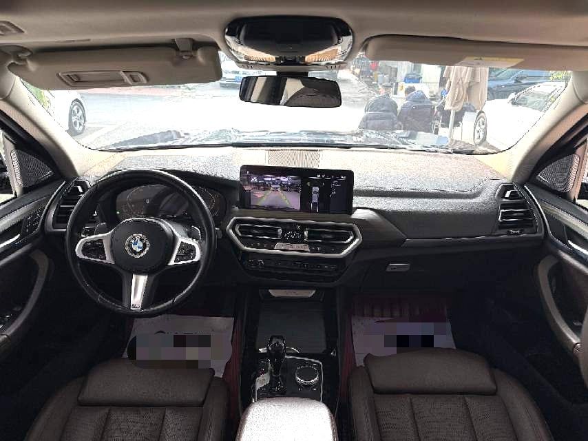 宝马 2022款 X3 xDrive30i 2.0T 领先型 M曜夜套装 自动挡