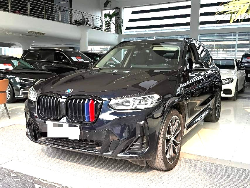 宝马 2022款 X3 xDrive30i 2.0T 领先型 M曜夜套装 自动挡