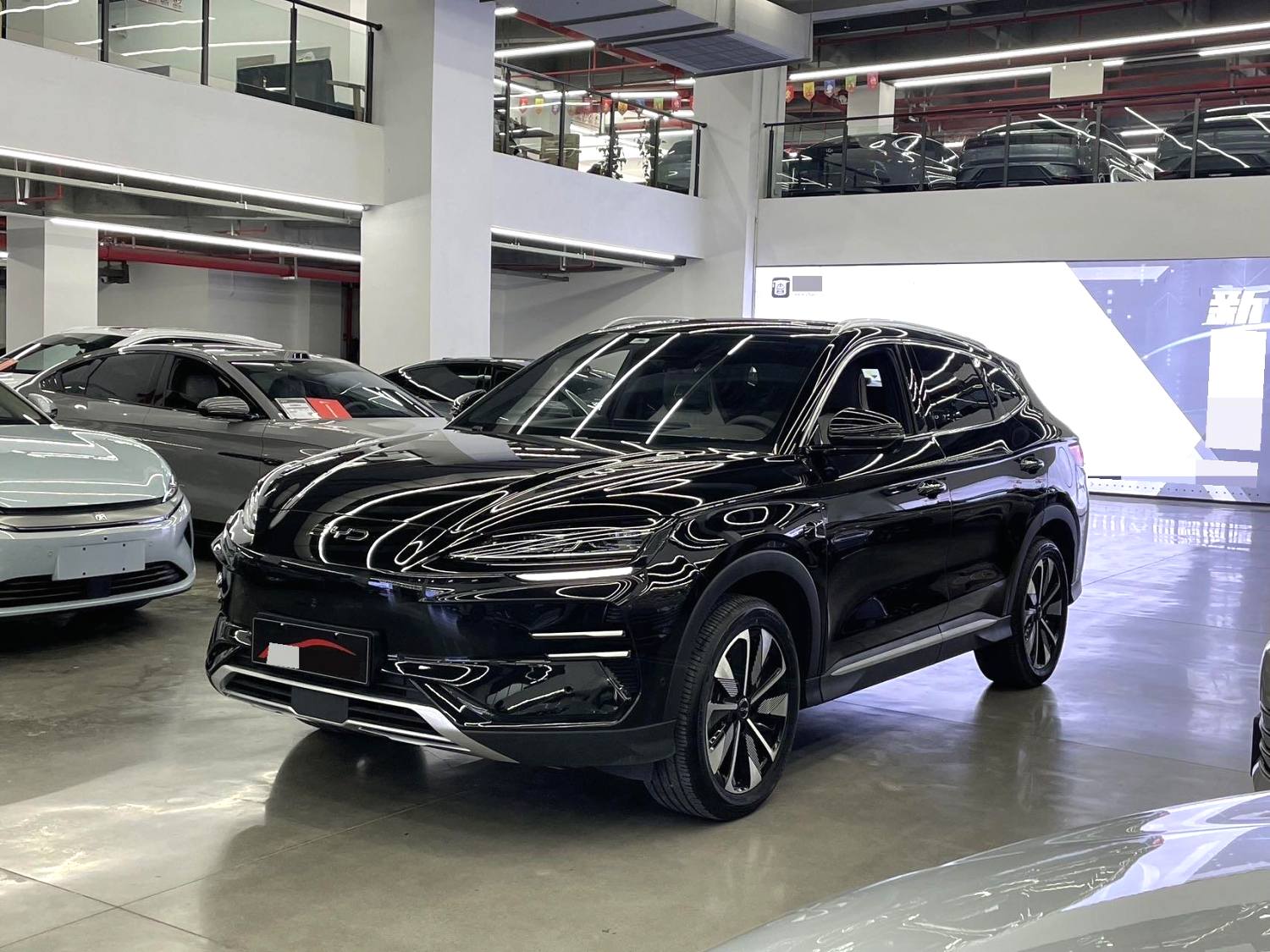 比亚迪 宋PLUS新能源 2025款 宋PLUS EV 智驾版 520km 尊贵型 自动挡