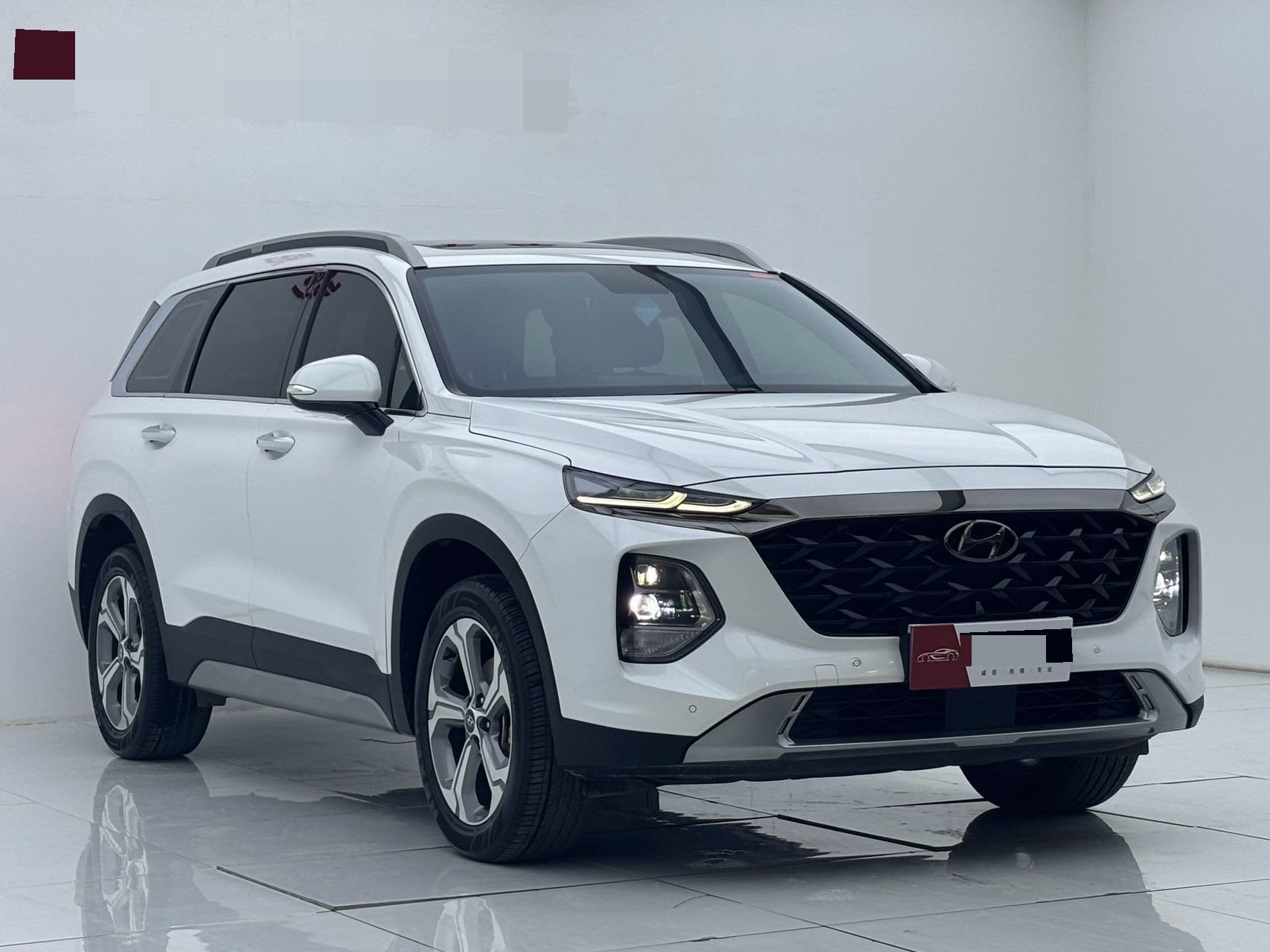 胜达 现代 2023款 胜达 旅行家 2.0TGDi 380TGDi GLX 四驱精英版(HTRAC) 自动挡