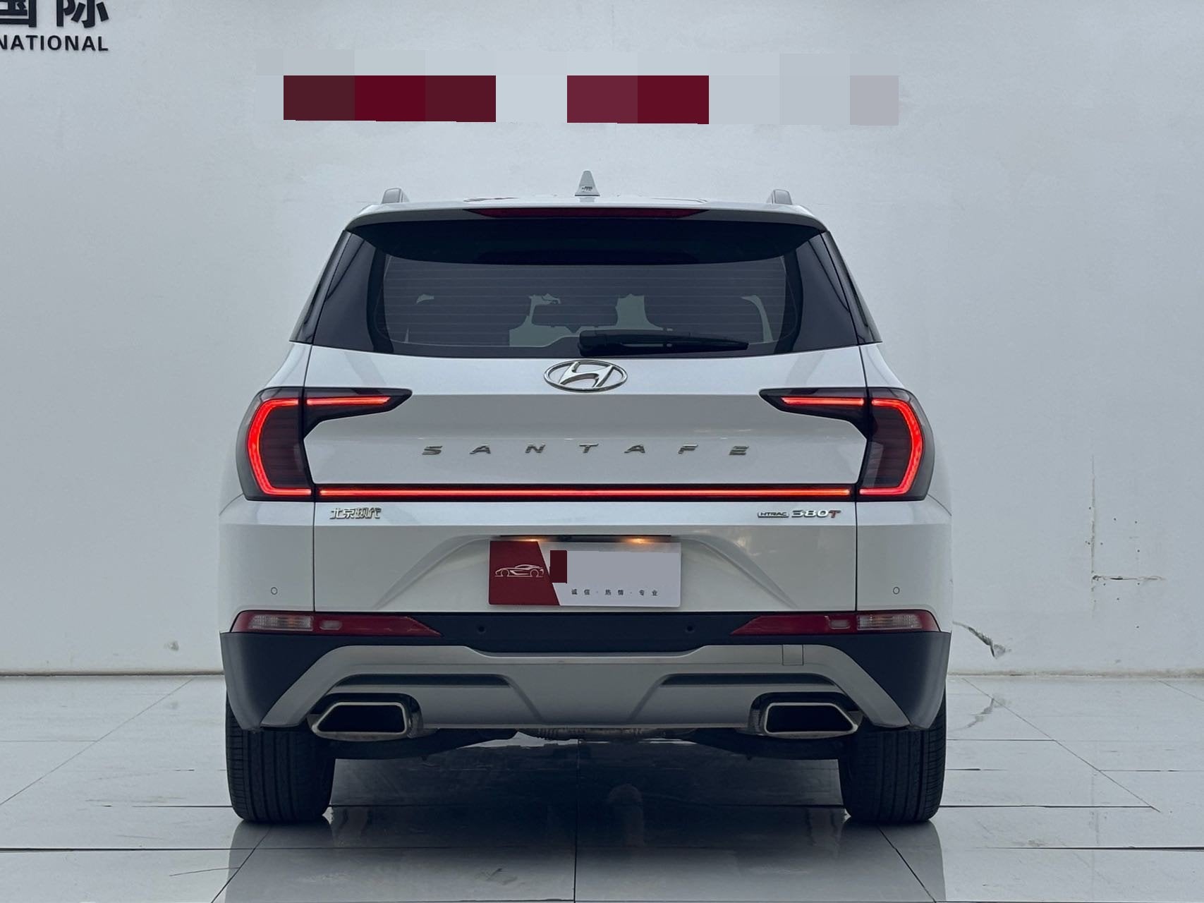 胜达 现代 2023款 胜达 旅行家 2.0TGDi 380TGDi GLX 四驱精英版(HTRAC) 自动挡