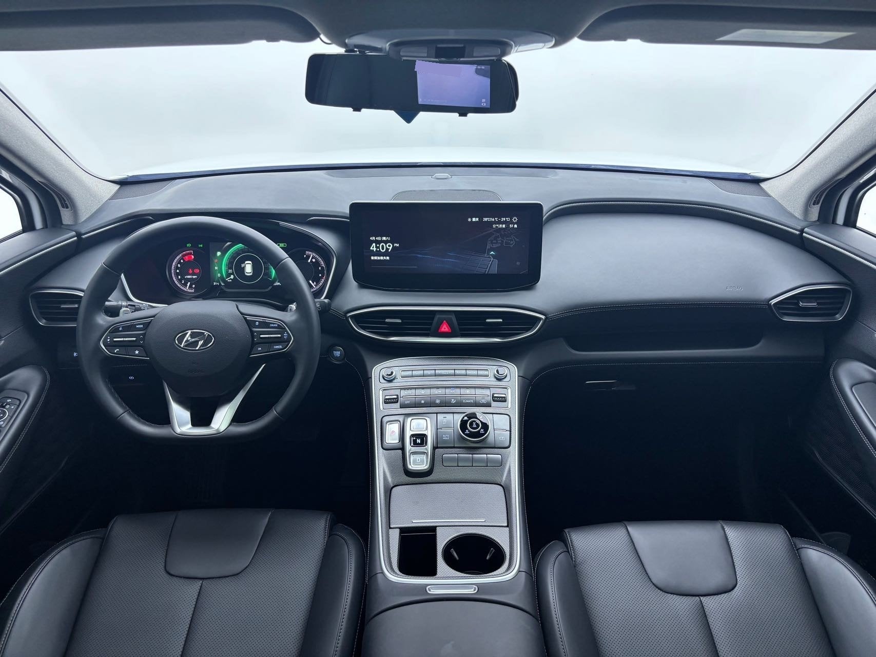 胜达 现代 2023款 胜达 旅行家 2.0TGDi 380TGDi GLX 四驱精英版(HTRAC) 自动挡