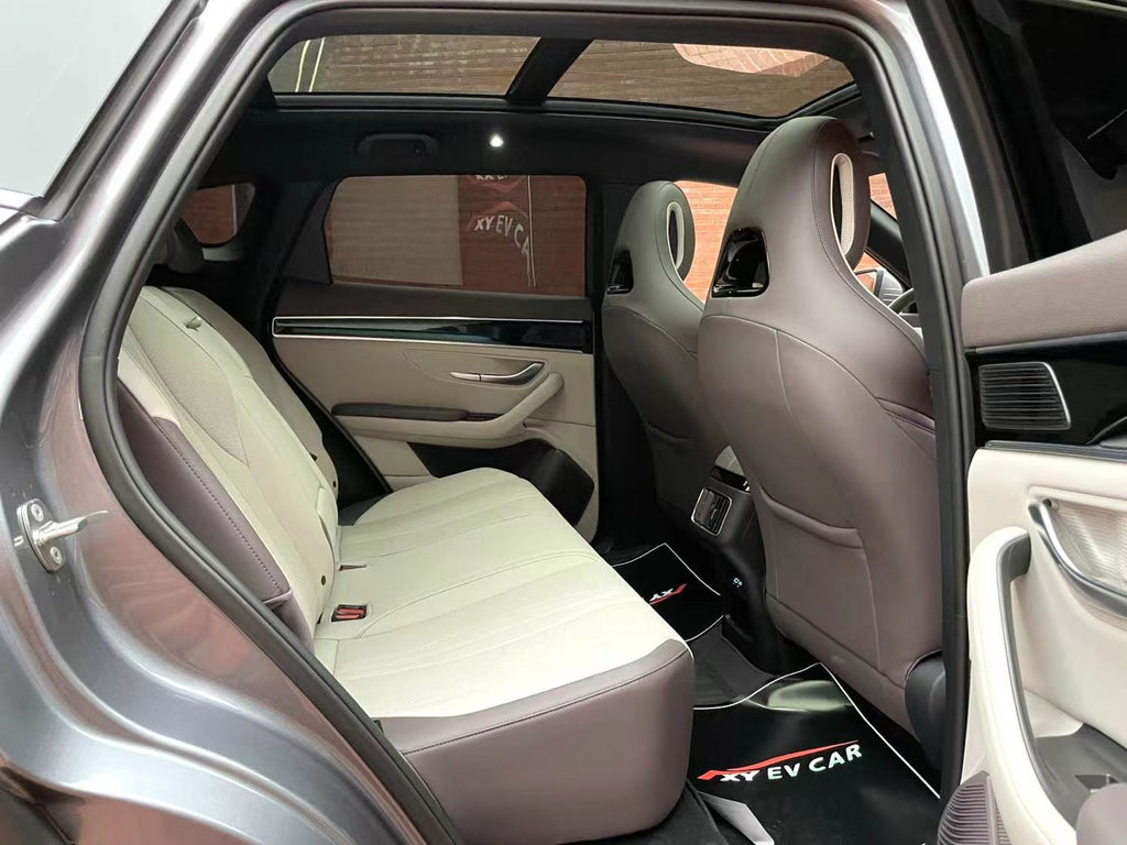 比亚迪 2025款 宋PLUS EV 520km 尊贵型 自动挡（1598）