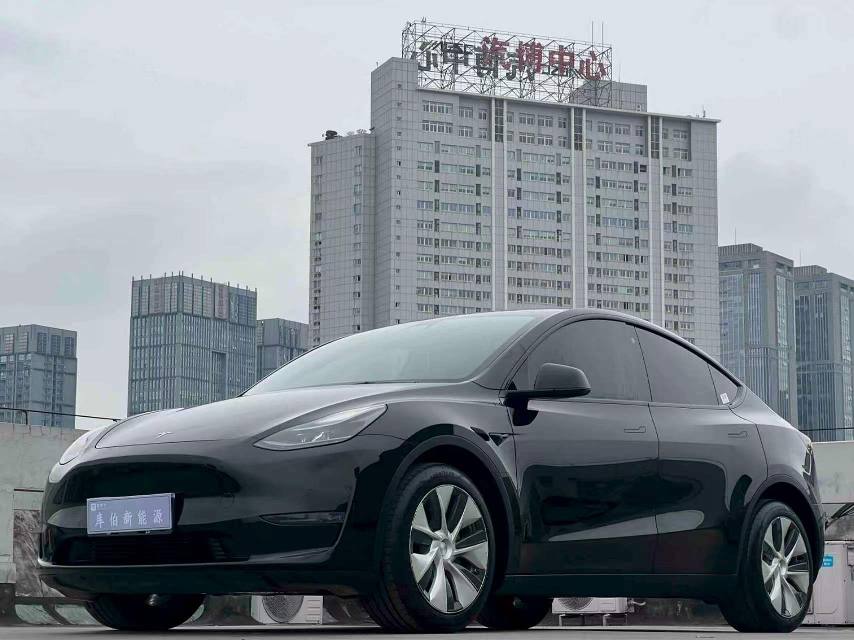 特斯拉 ModelY2021款长续航全轮驱动版
