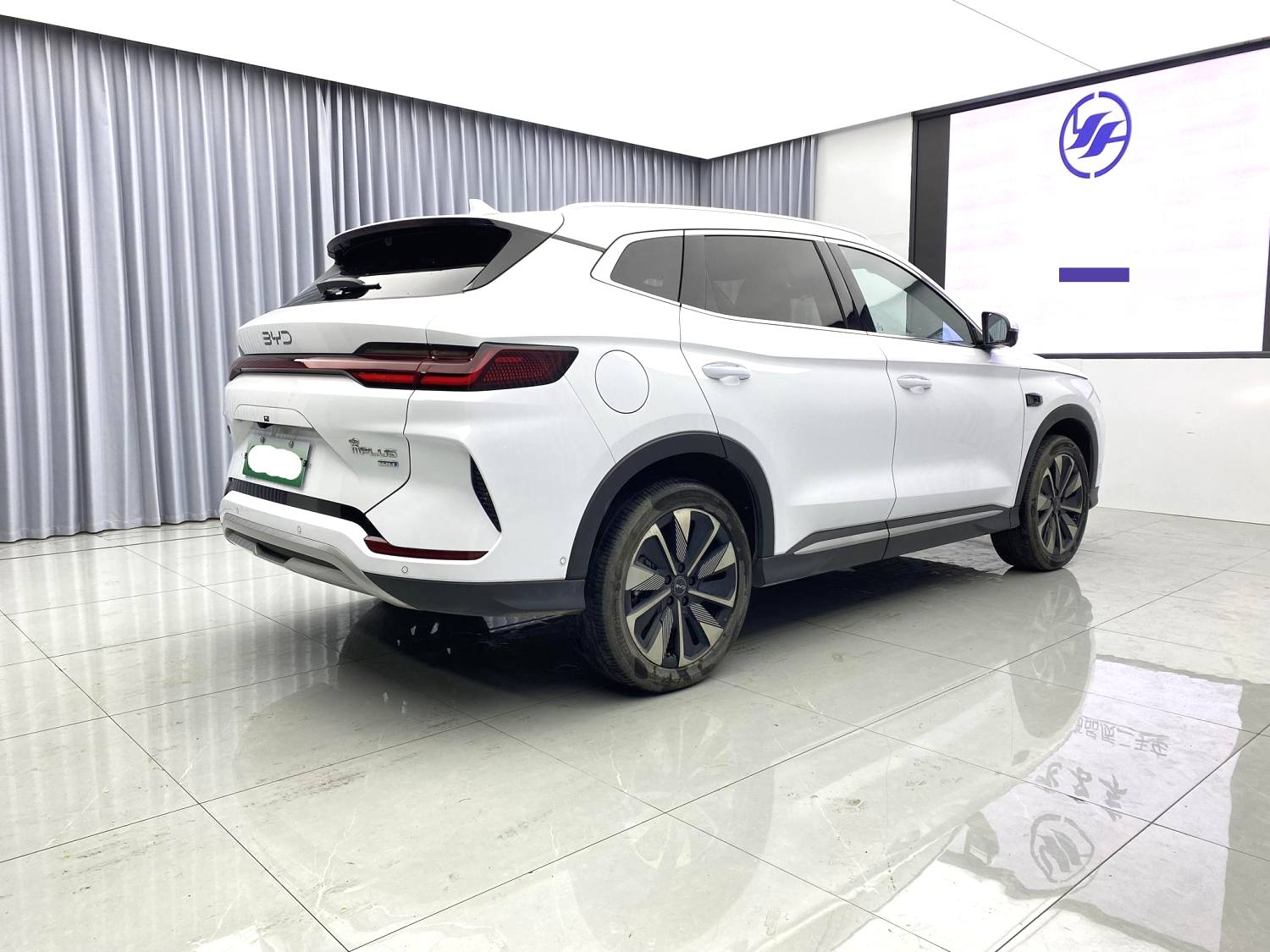 比亚迪 宋PLUS新能源 2025款 宋PLUS EV 智驾版 520km 尊贵型 自动挡（1598）
