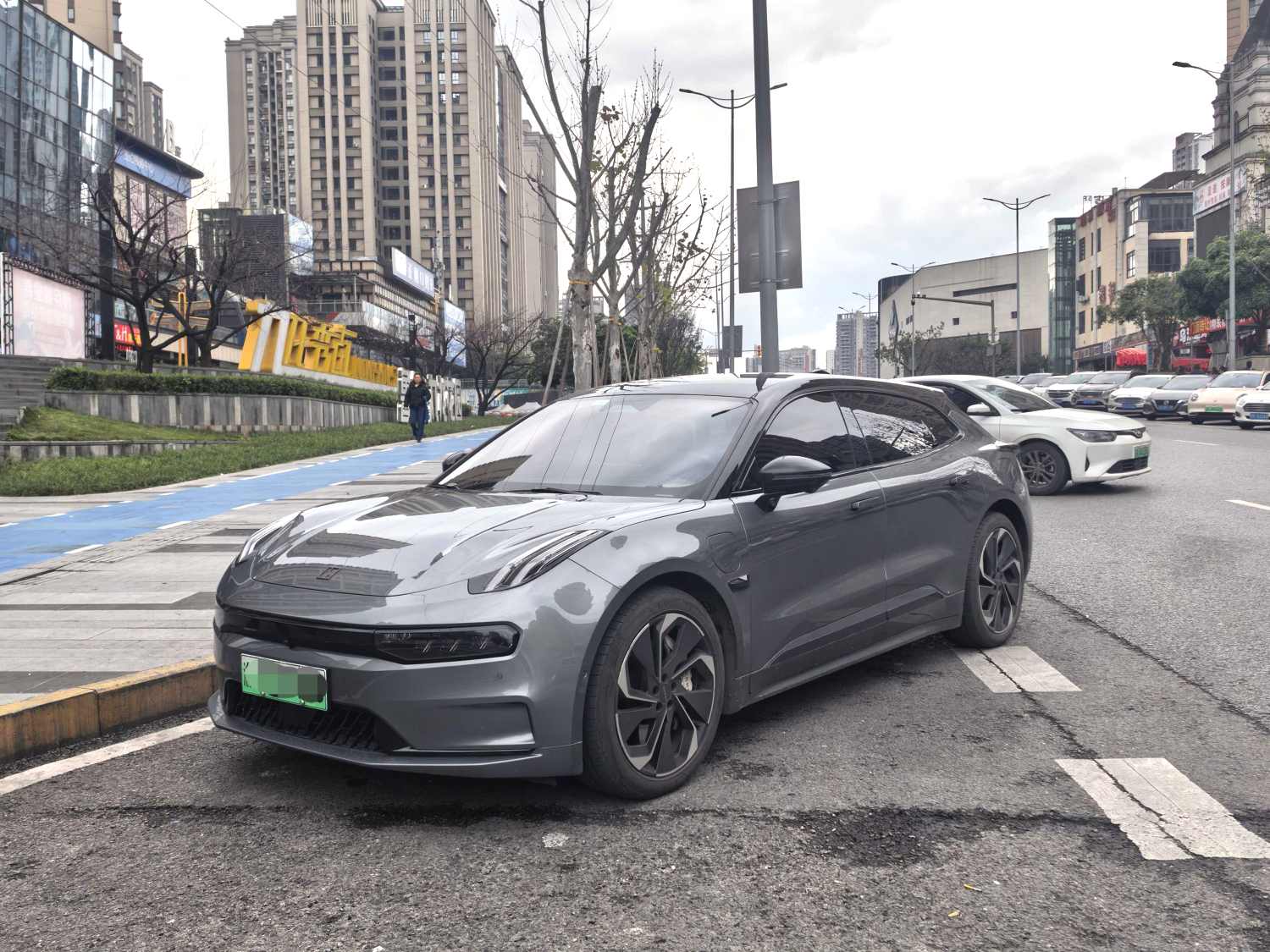 极氪 2023款 极氪001 WE版 86kWh 自动挡（3000）
