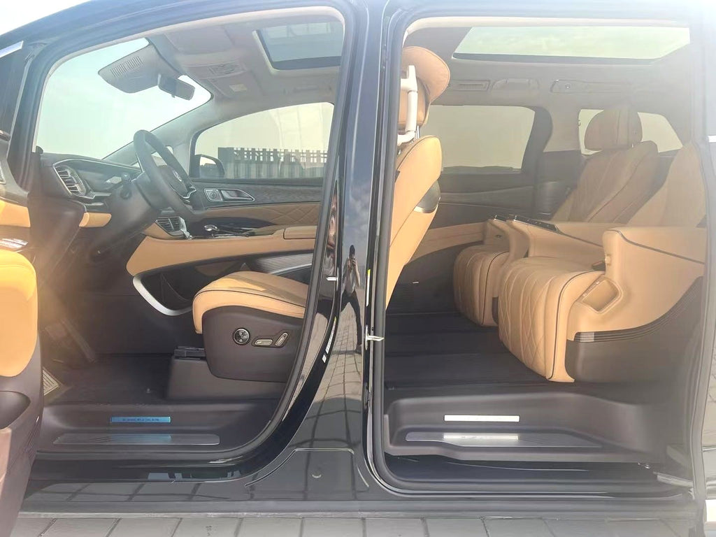 腾势 2024款 腾势D9 EV EV620 尊享型 自动挡