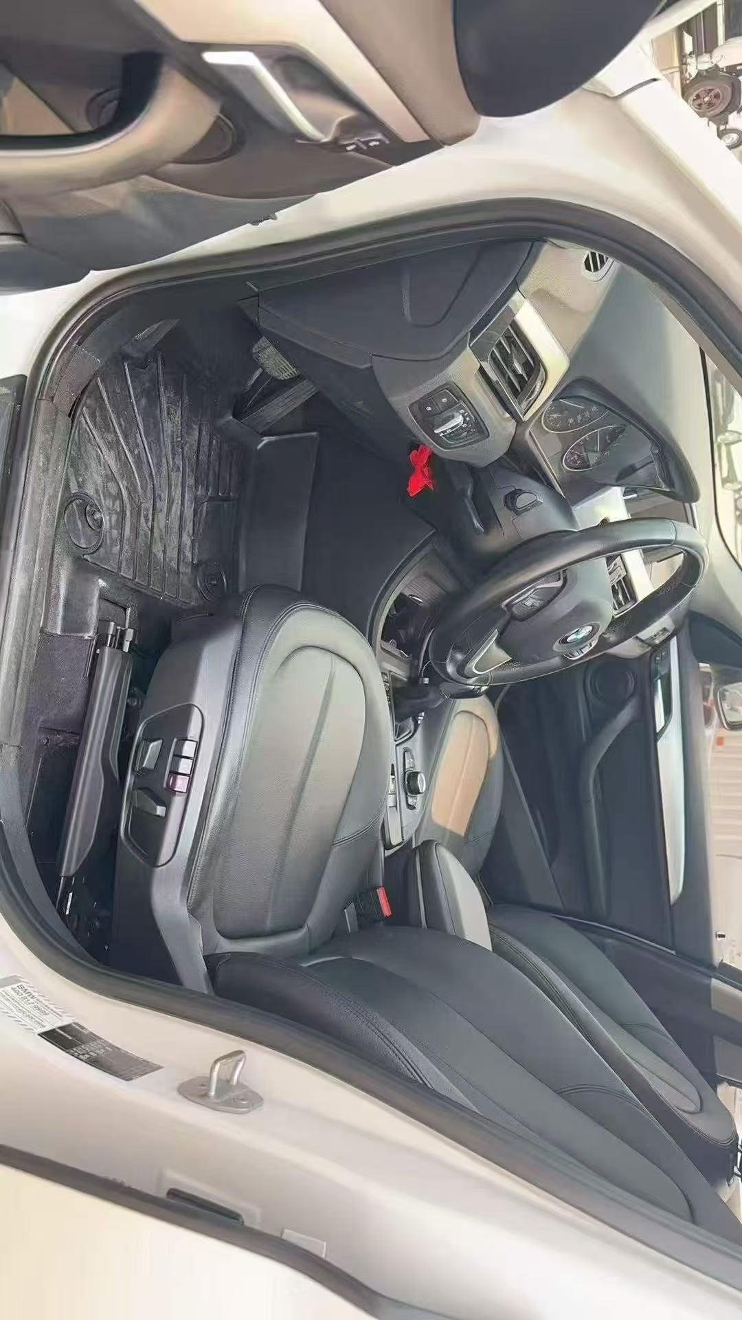 宝马X1 16款X1 sDrive18Li 1.5T 时尚型（2860）