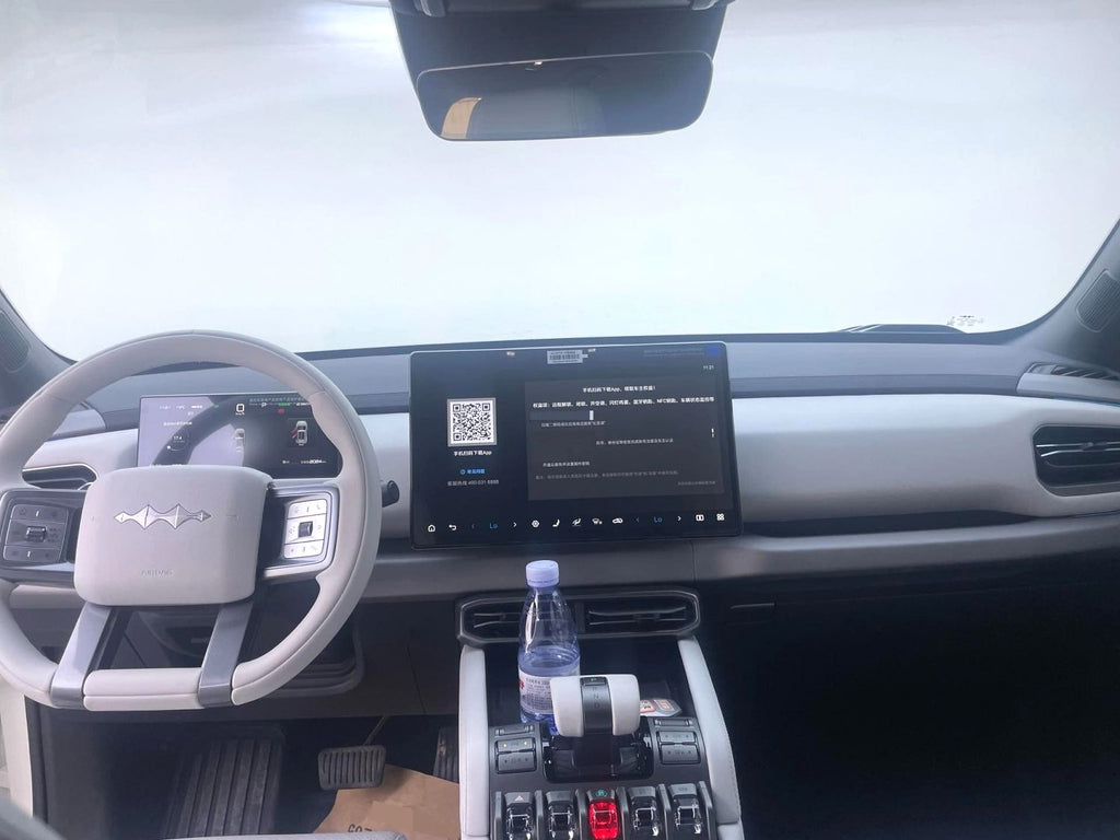 方程豹 2025款 钛3 501KM 后驱智驾Max版 自动挡（1398）