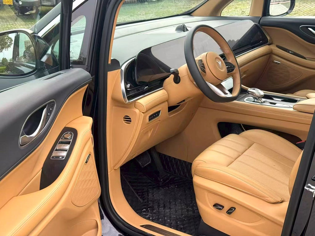 岚图 2024款 梦想家 PHEV 1.5T 超长续航卓越版 自动挡（3399）