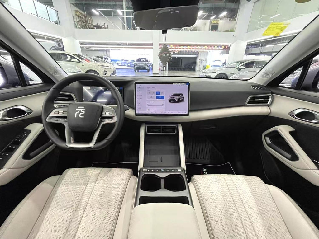 比亚迪 2025款 元 UP 智驾版 401KM 领先型 自动挡（1098）